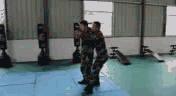 陆军兵哥哥教防身,兵哥哥教你一套防身术