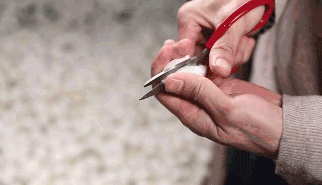 央视曝光蚕丝被长期盖,桑蚕丝真丝被曝光