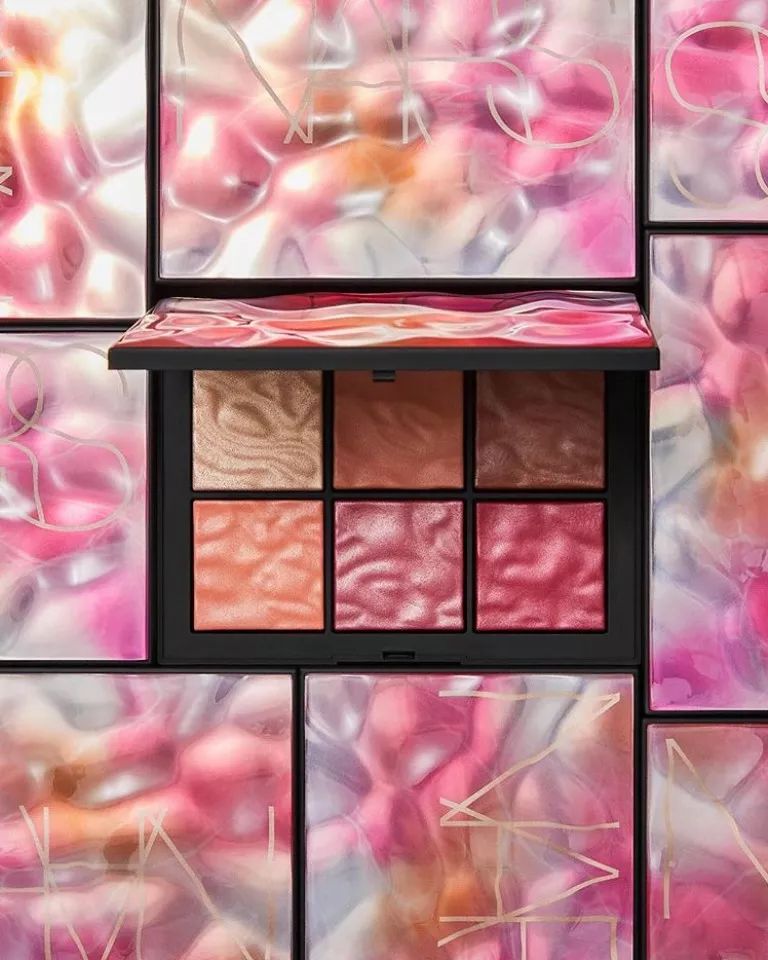 10分钟告诉你哪些春季彩妆能让你美出花花花花