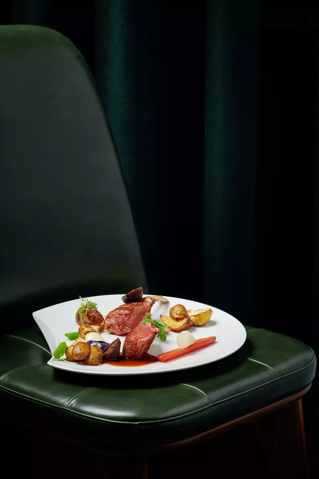 复活节兔子和鸡,复活节为什么要兔子和蛋