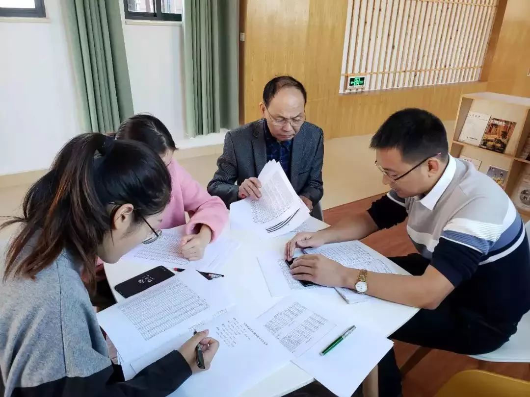 涓撳寮曢鍔╂帹瀛︽牎鍙戝睍,涓撳寮曢鍔╂垚闀垮悕甯堢ず鑼冧績鎻愬崌