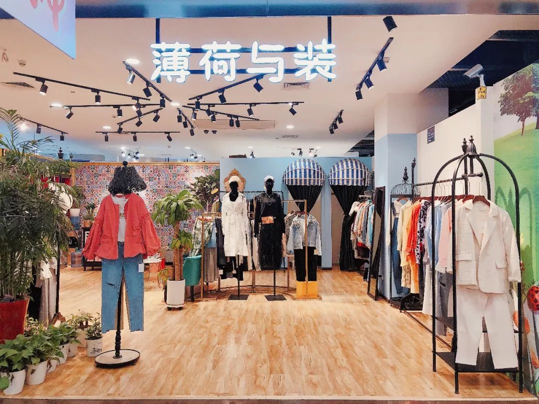 十堰美女千千万,昨天邮电街上就占了一大半!啥情况?