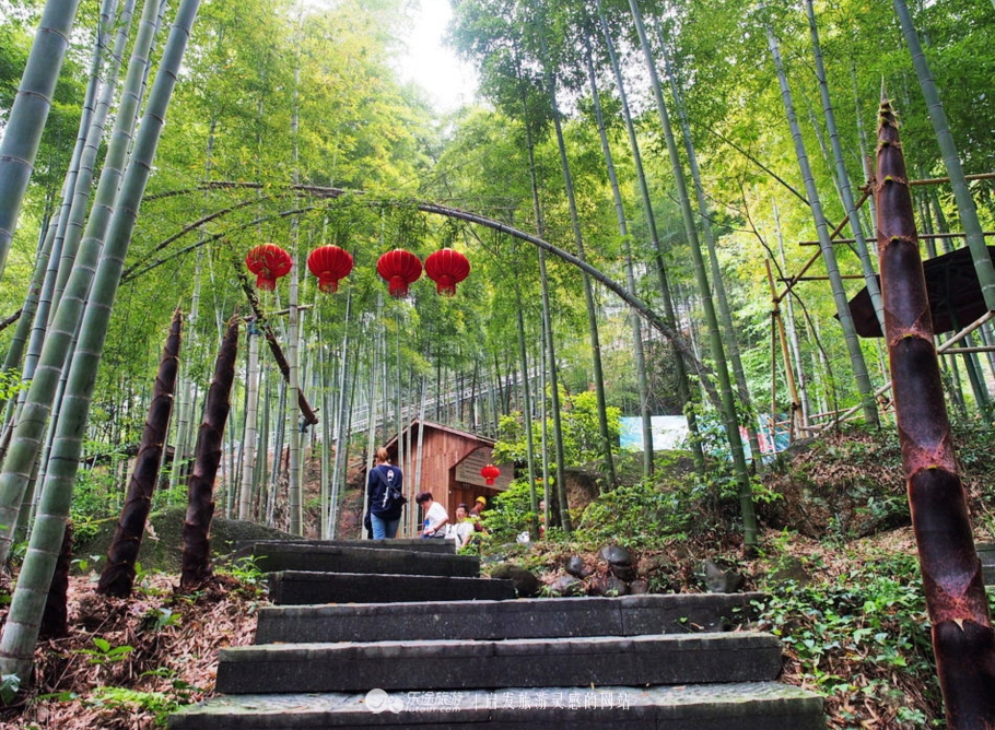 山沟沟里不存在的风景美如画,充满田园风光的美丽小村庄