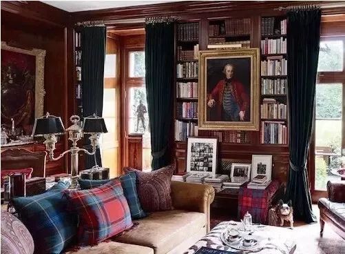 璧拌繎鏃跺皻澶у笀ysl,璧拌繘娉曞紡椋庢牸鐨勫