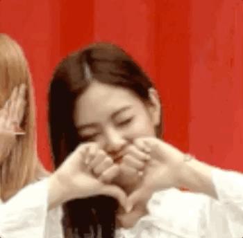 泫雅jennie同款,jennie和泫雅同款