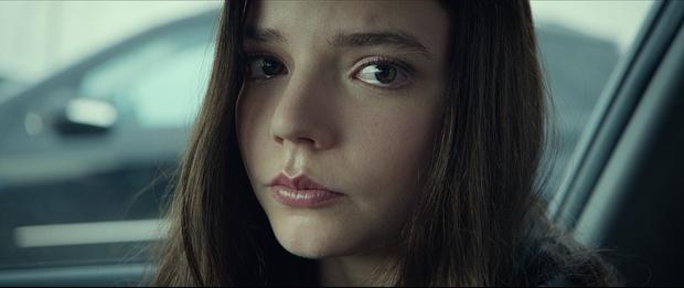 不爽超英电影的导演有很多，他算一个