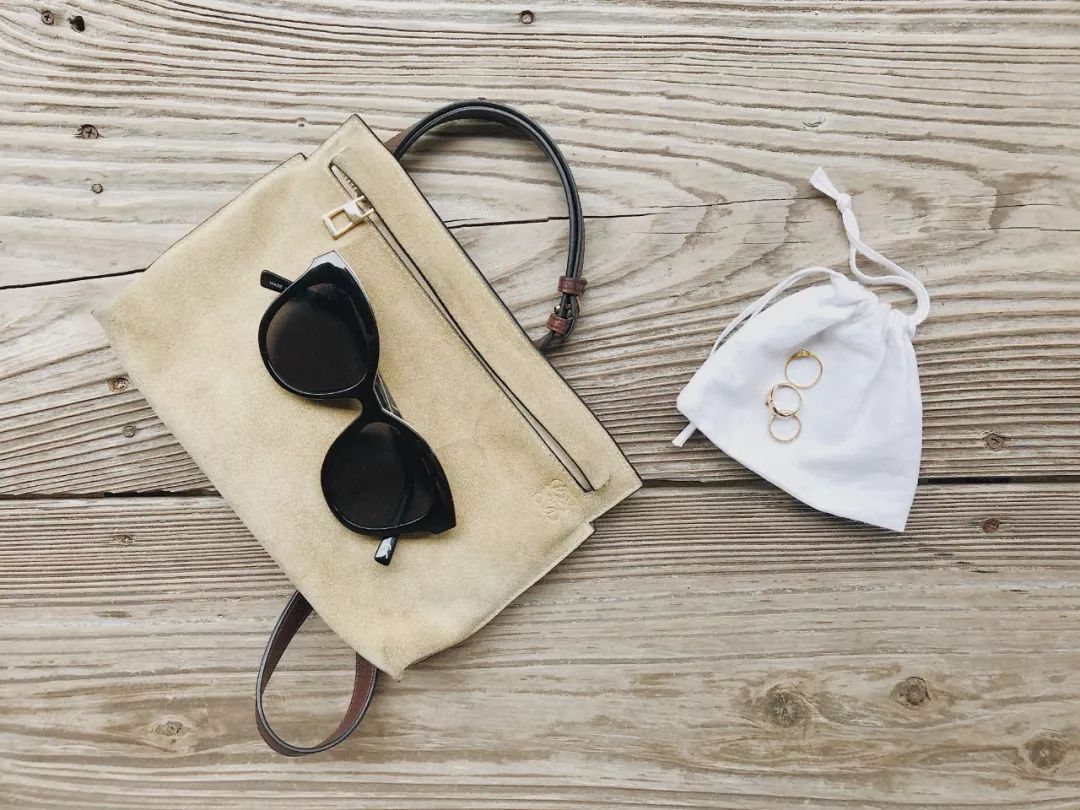 我们的海边outing：每个人的旅行箱里有什么？