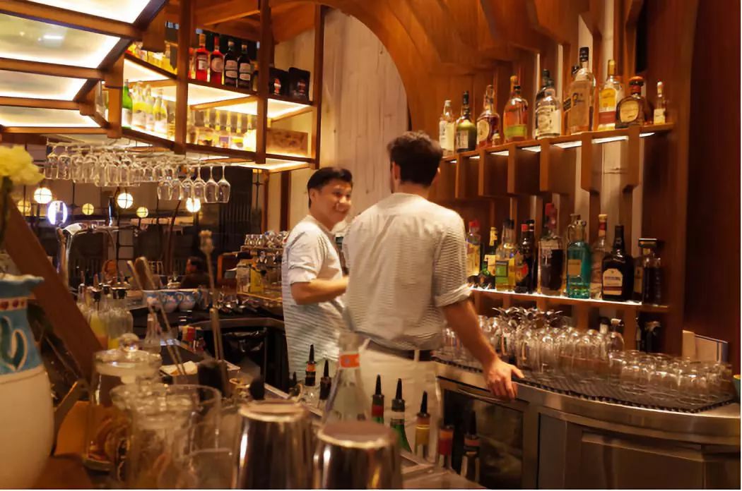 香港48h|饕客胃里,有两个香港