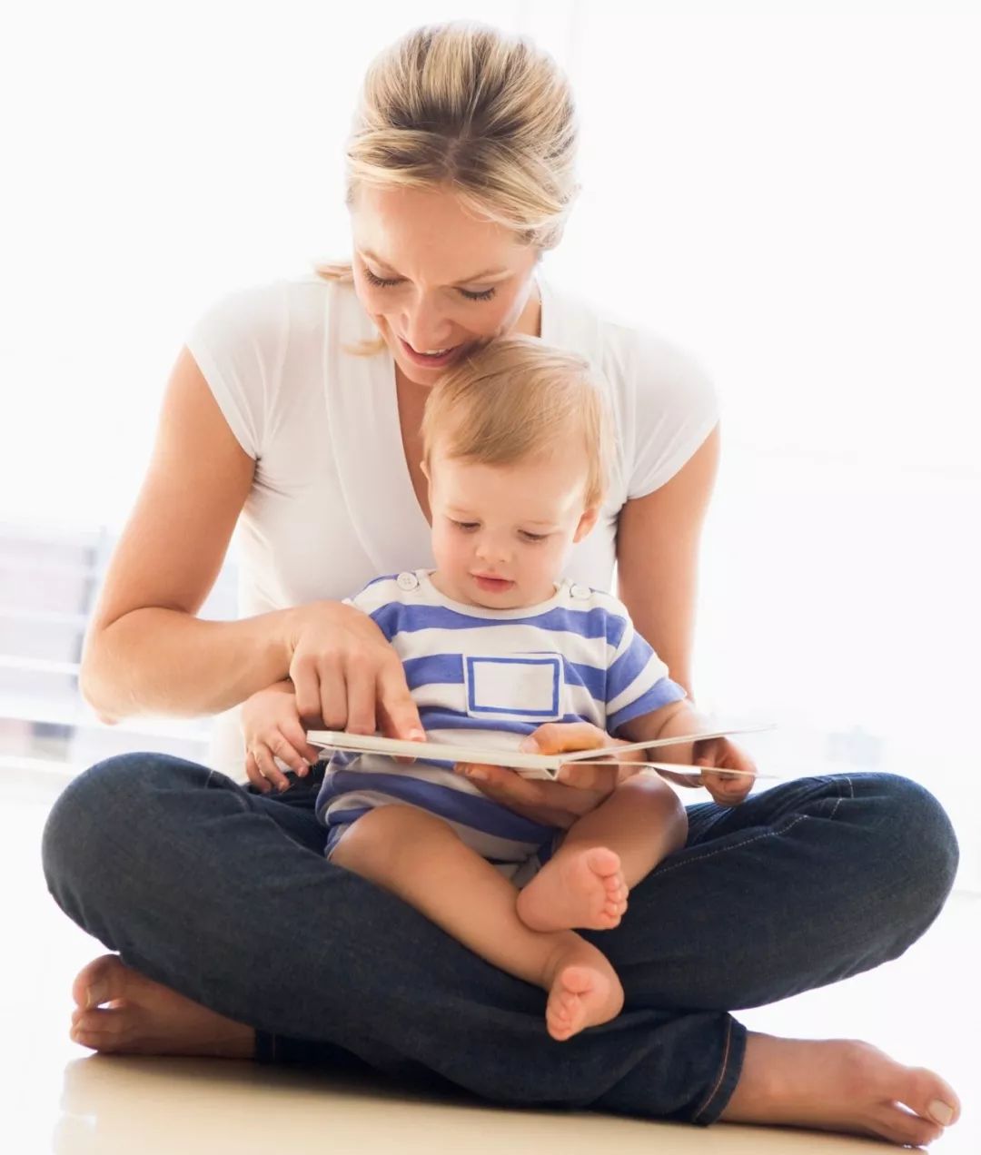 宝宝喜欢玩自己小JJ,怎么办?