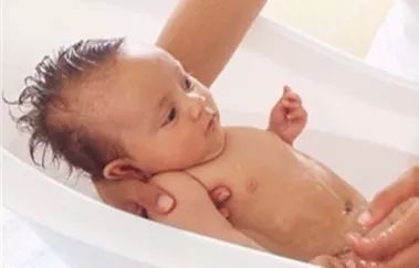 湿疹这场持久战日常护理重点在哪,湿疹的护理措施及健康教育指导