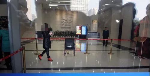 淮北广电•围观|透视金玉莲案：医院大楼改扩建为人量身定做，设备招标废标也要“招”到你~