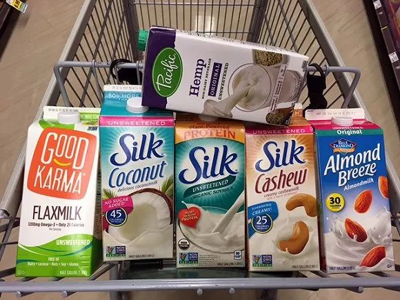 肠胃不舒服喝咖啡会怎么样,胃病要戒咖啡吗