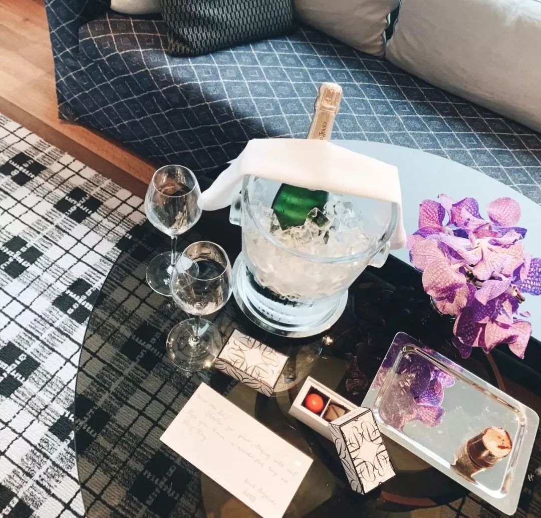 香港瑰丽酒店住三付二,香港20000一晚的酒店