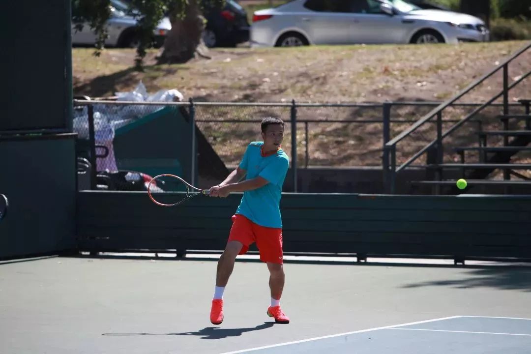 成都特警夜巡,成都特警最新消息