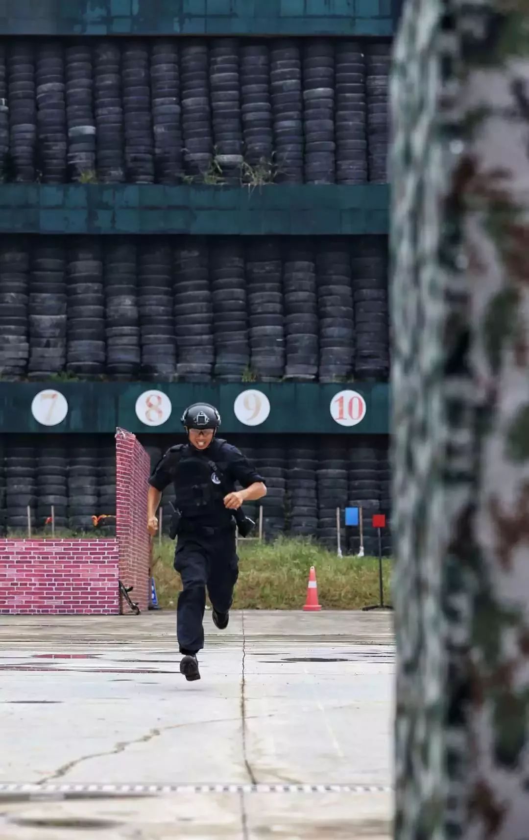 成都特警夜巡,成都特警最新消息