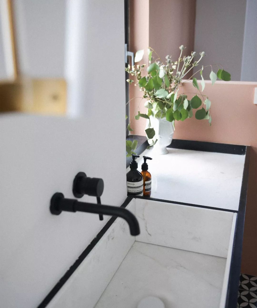 新豪宅时代，终于可以跟水晶灯、罗马柱说拜拜了！