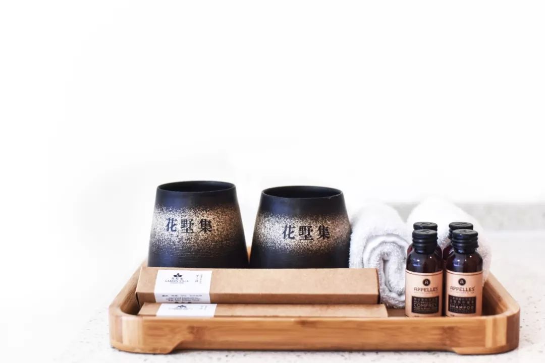 不必去芬兰了，杭州高铁1h就藏着一万颗星星的玻璃屋，过2天山野生活正好！