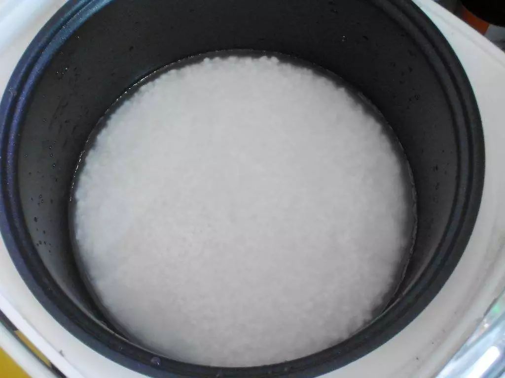 蒸米饭怎么能不粘锅,蒸米饭怎样不粘锅小妙招