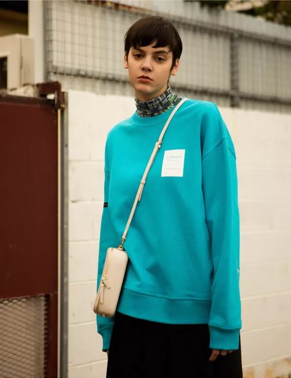 朴敏英healer同款针织衫,朴敏英穿高领毛衣图片