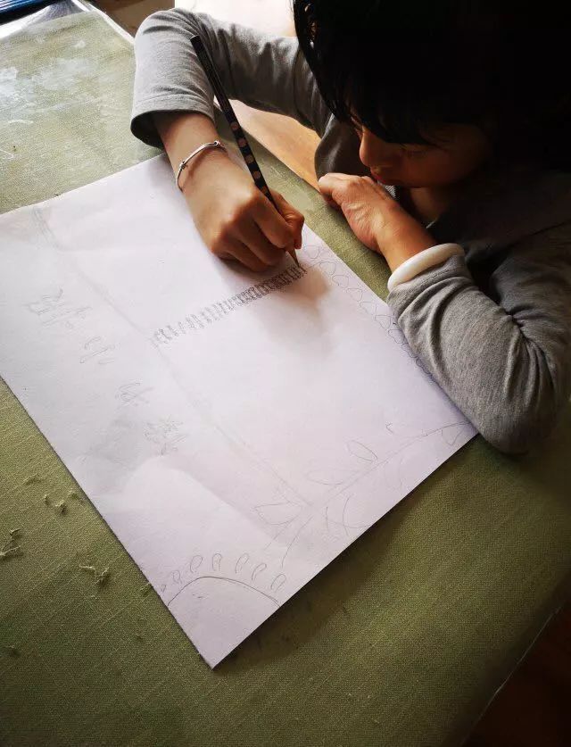 品味翰墨文香，记录阅读时光——丁荷111班阅读小报