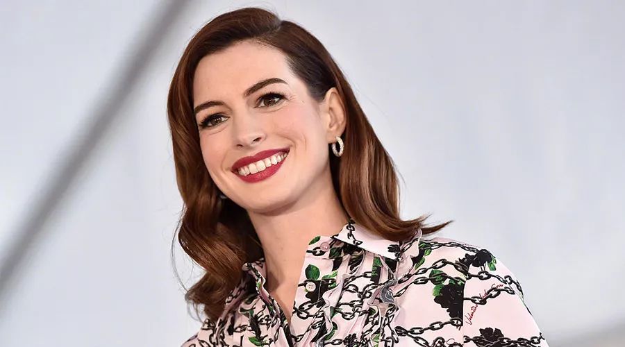 她因为这张照片遭群嘲上热搜,然而习惯了被黑的她这样说……