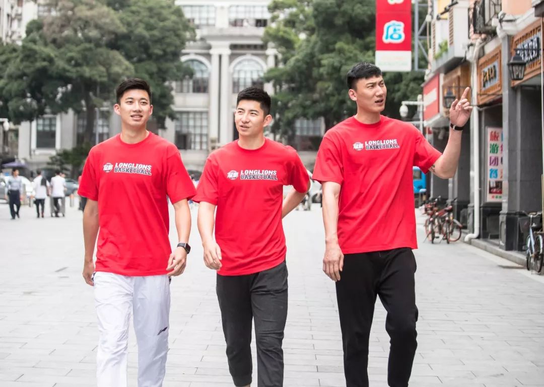 搴勮嚕椋熷崟骞夸笢鏃╄尪,搴勮嚕cba鐞冨憳