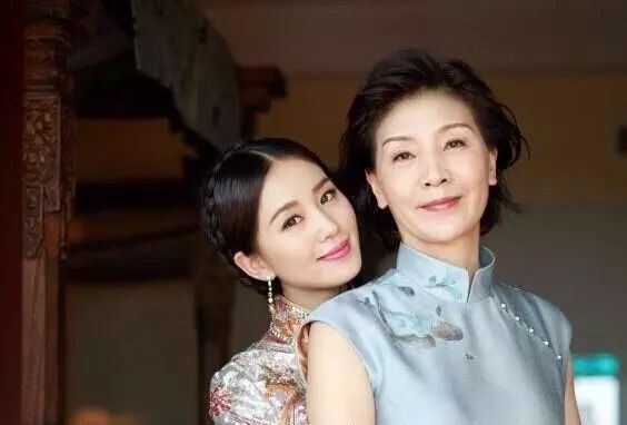 Top10|突袭妈妈们的化妆台，我居然被种草了！