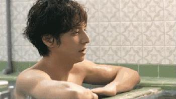 鼻尖挤出白色的是什么,鼻子上挤出的白丝怎么解决