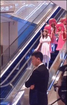 奚梦瑶超模刘雯,刘雯何穗奚梦瑶