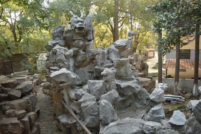 没事不敢进，有事不想进，闵行这座神秘的红房子竟大有来头！