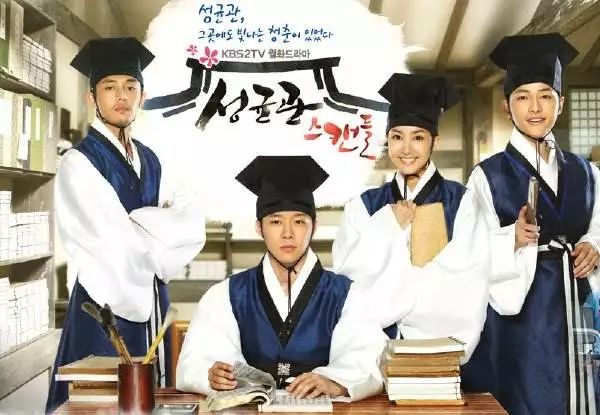 33岁大女主见偶像变迷妹,“私生活”居然甜到齁?