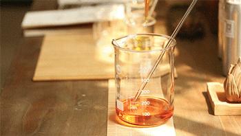 意大利女生撩人秘诀！每天1滴斩男香，能提升你70%销魂度