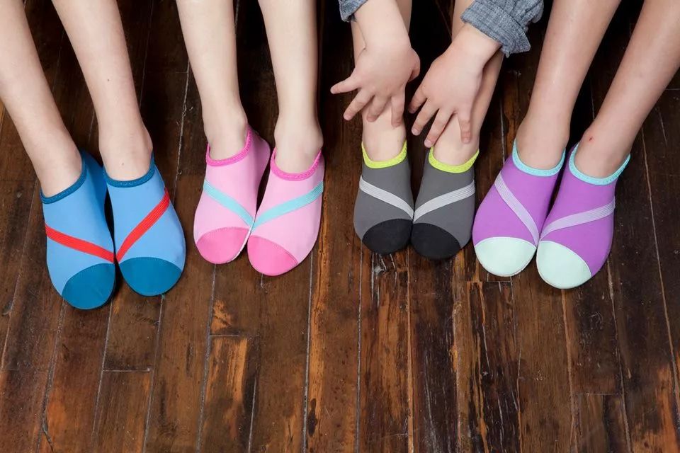 夏季可以陪你上山下海的鞋子,出游必备舒适鞋款轻软不累脚