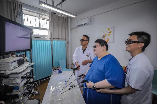 800斤第一胖手术,中国第一胖人做手术