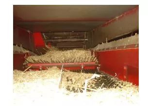 雷沃小麦收割机维修小技巧,开轮式小麦收割机注意事项