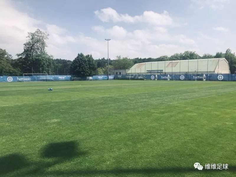 黑娃教练深受厚爱,黑娃教练