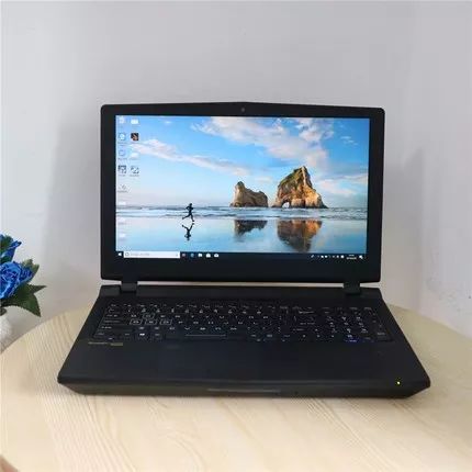 「猪王二手」8999元的笔记本也能被秒抢？真是看不懂你们这些有钱人