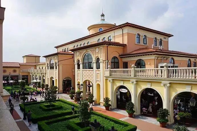 翔安首创奥特莱斯是综合体吗,翔安首创奥特莱斯有没有杰克琼斯