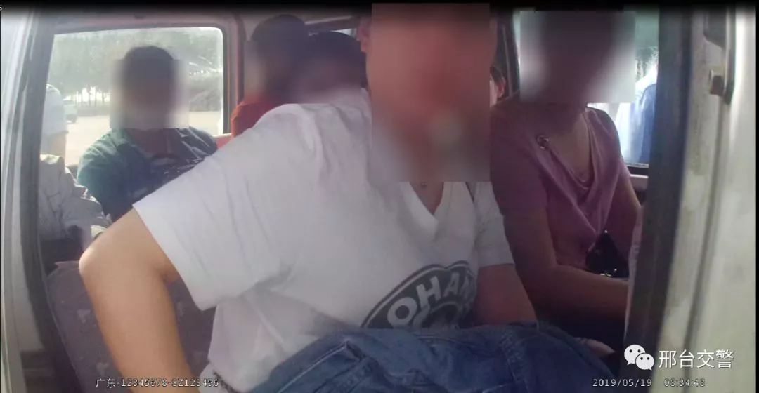 驾校提醒教练接送学员安全驾驶,驾校教练上高速超员怎么处罚