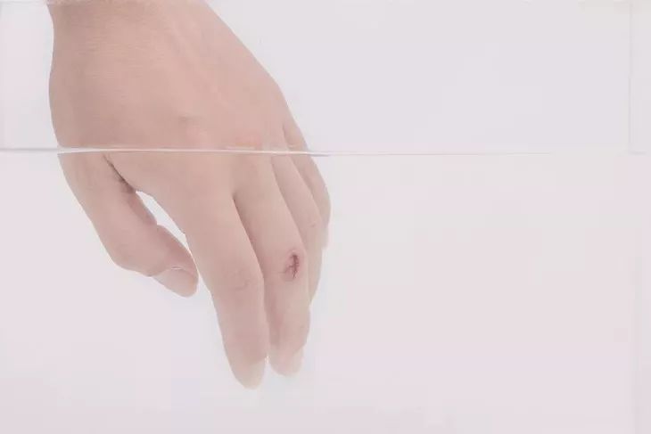 喷雾式防水创可贴,液体创可贴有效果吗