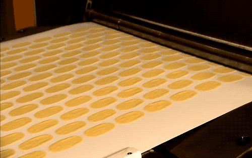 乐事薯片不碎吗,品客薯片和乐事薯片哪个好吃