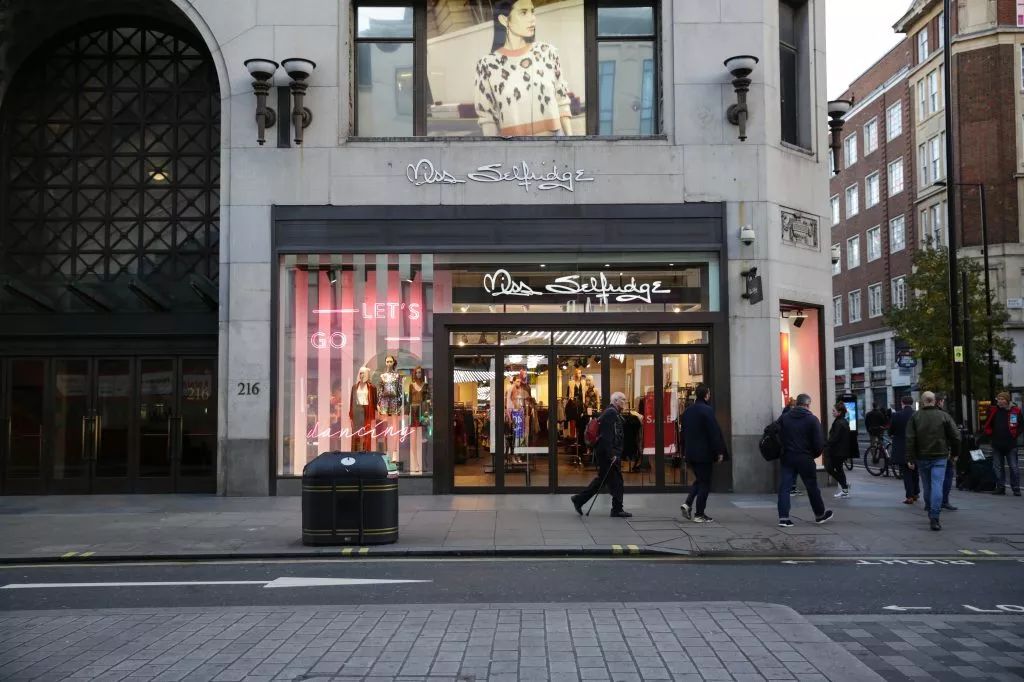 美国网红电商RevolveIPO在即，估值达12亿美元；唯品会或放弃奢侈品；凯特王妃喜爱的时装品牌Reiss将寻求出售