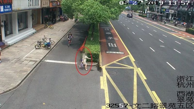 妈妈进过派出所还能考公务员么,家长有犯罪前科能考普通公务员吗