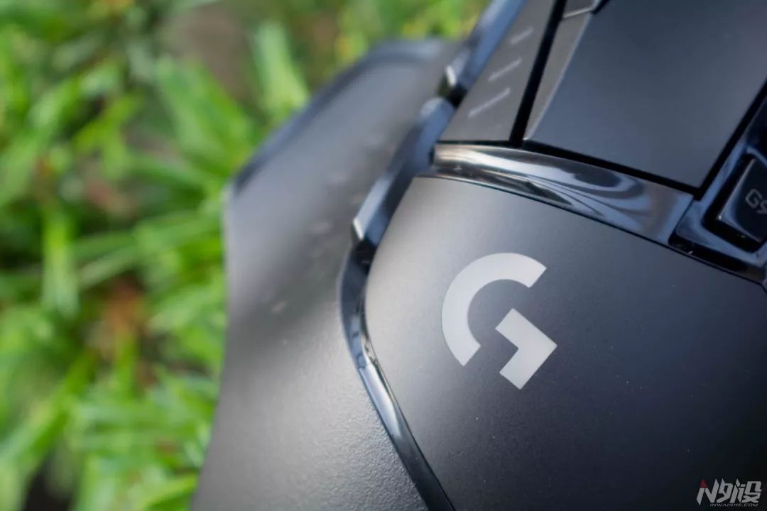 无线g502罗技,g502创世者和g502lightspeed的区别