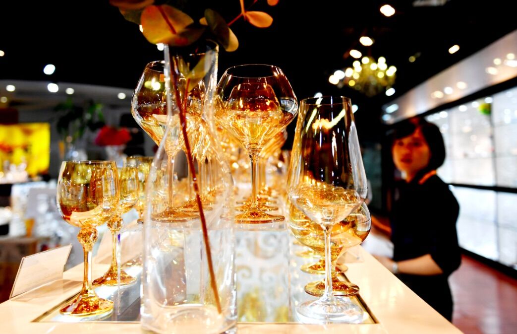 弄潮儿向涛头立全文,弄潮儿向涛头立诵读