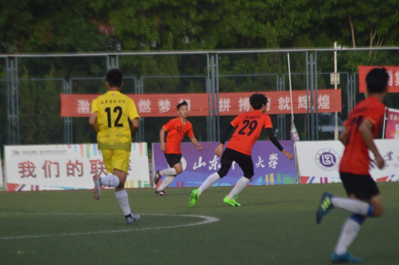 济南长清第一届大学生文化艺术节足球联赛燃情角逐