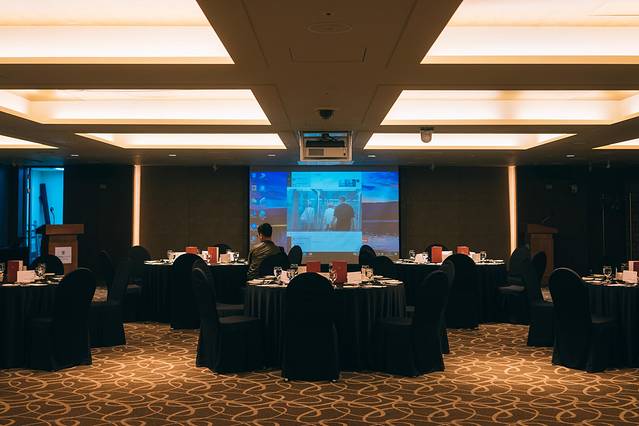 写旅行游记赚钱,韩国小众旅行团