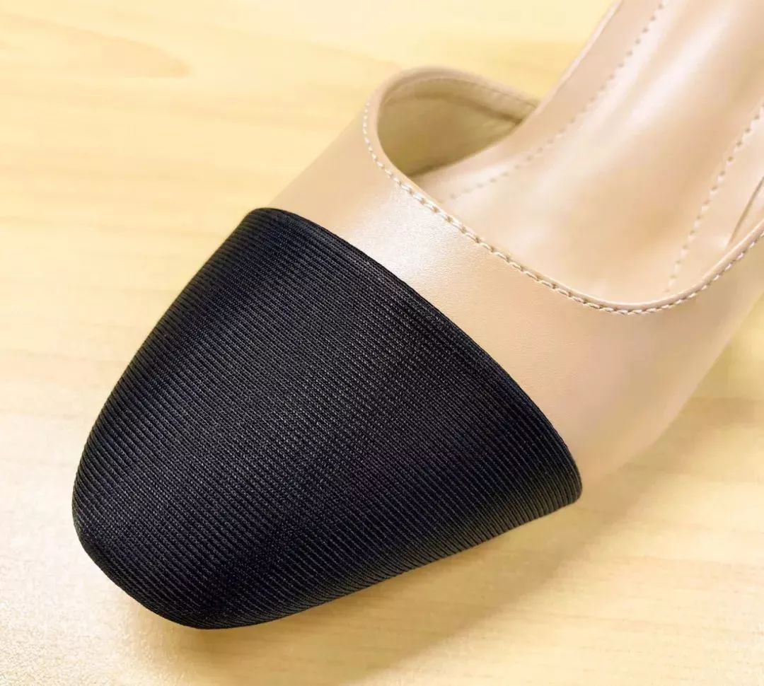 半个娱乐圈的女星都靠ta轰炸红毯！软底舒适、巨显腿长，回头率200%