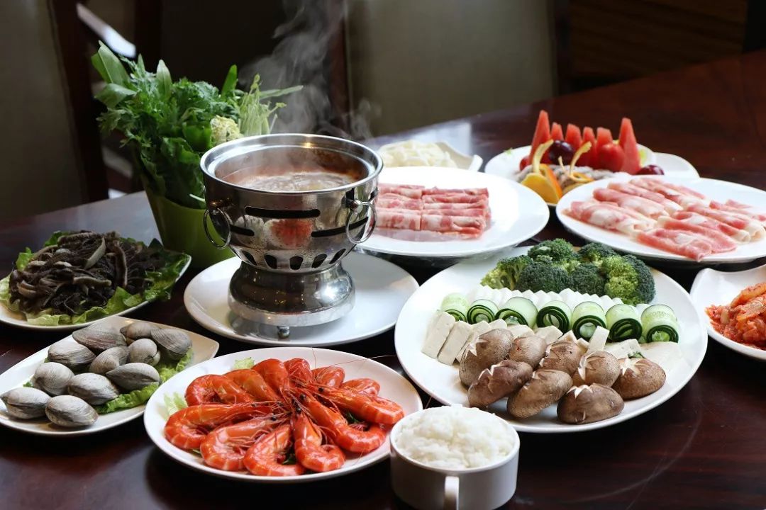 嘉华夏日运动盛惠来袭,全场瑜伽卡6.6折,健身卡8折