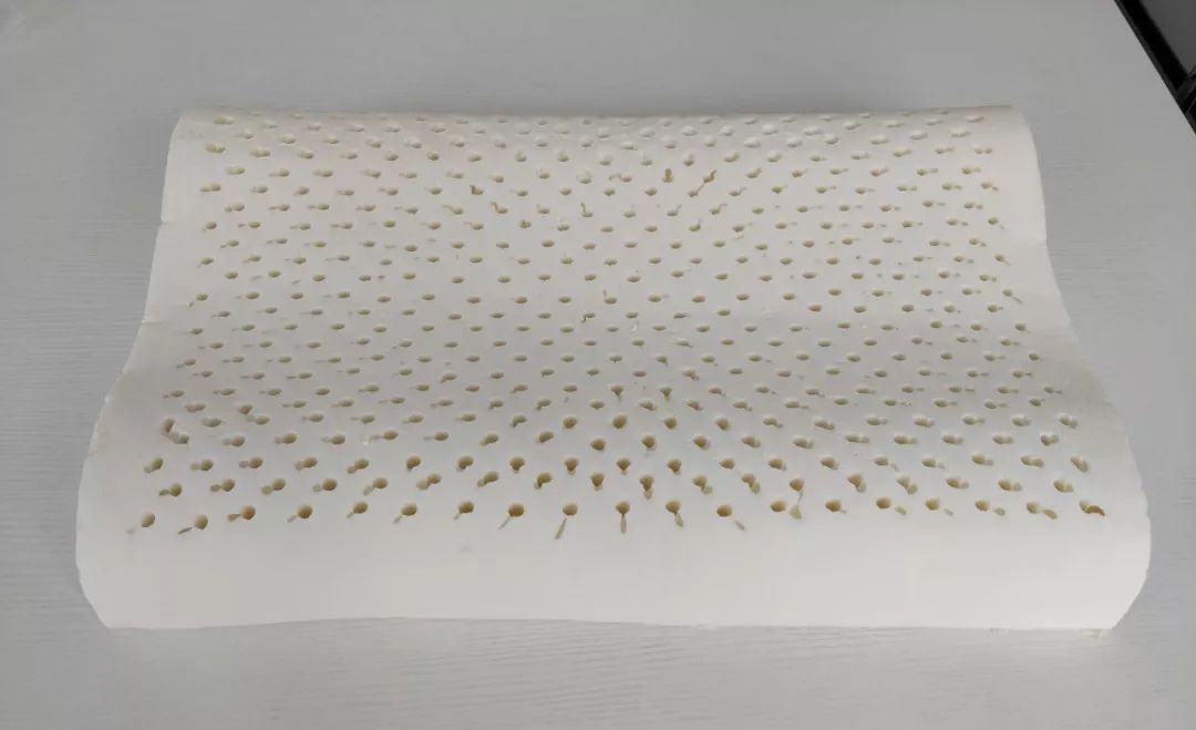 这洗发水好贵,我却忍不住一瓶又一瓶地买它